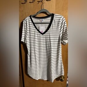 LuLaRoe Cream and Gray Women's Top